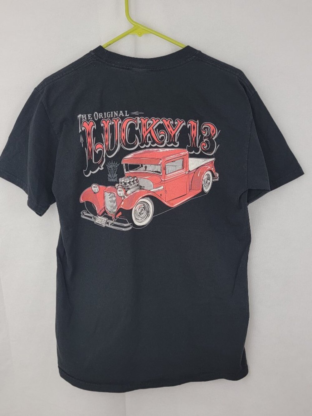 LUCKY 13 Mens T Shirt Sz Medium Black Red Truck Hot Rod Engine Car Show STAIN